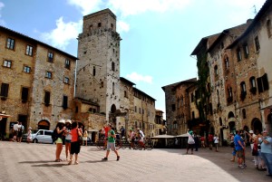 SAN GIMIGNANO ROLLING VIBES