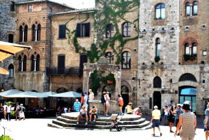 SAN GIMIGNANO ROLLING VIBES